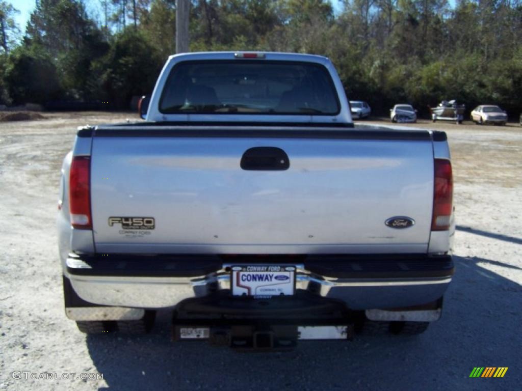 2004 F450 Super Duty XL Crew Cab 4x4 Dually - Silver Metallic / Medium Flint photo #6