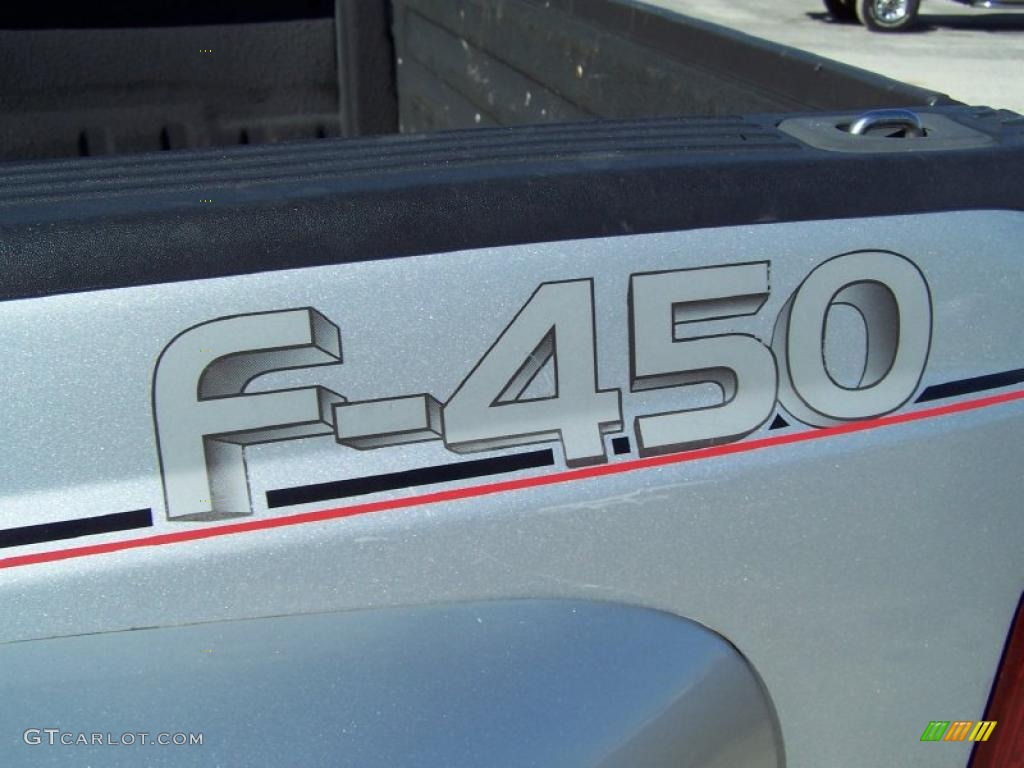2004 F450 Super Duty XL Crew Cab 4x4 Dually - Silver Metallic / Medium Flint photo #10