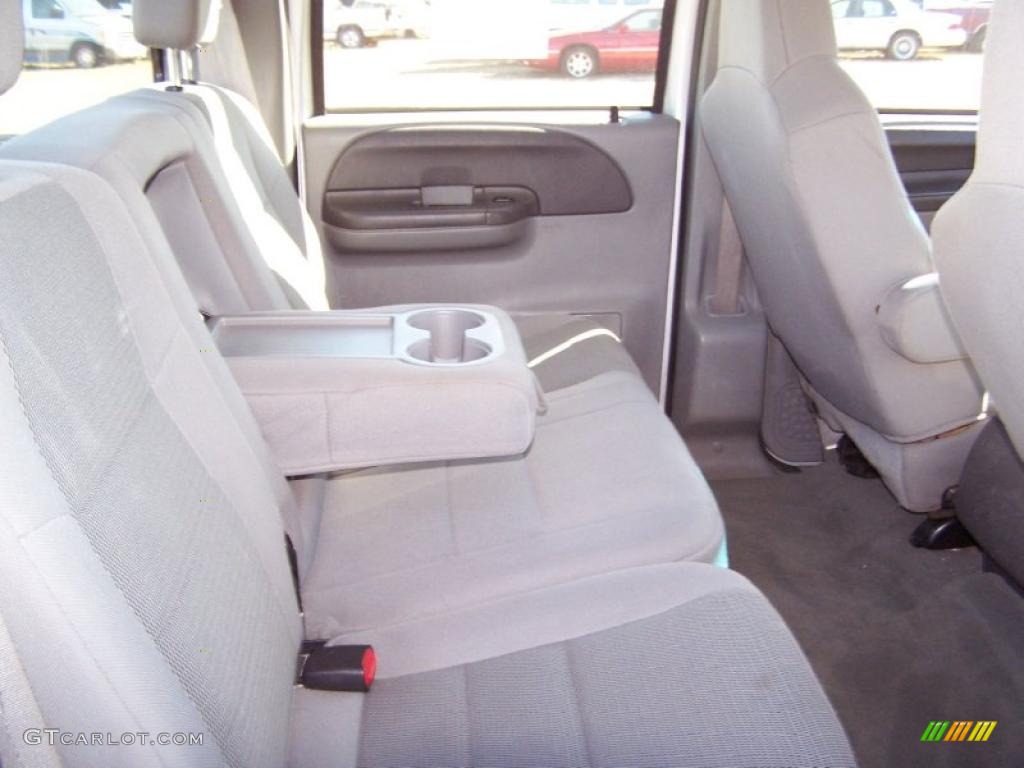 2004 F450 Super Duty XL Crew Cab 4x4 Dually - Silver Metallic / Medium Flint photo #16