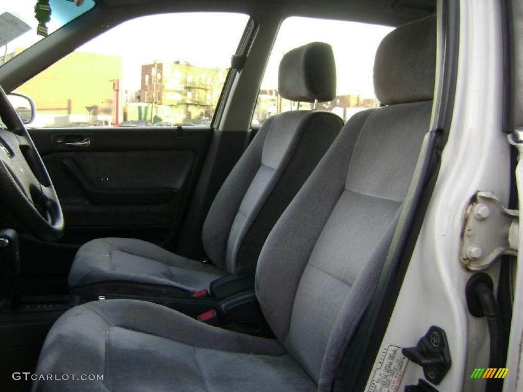 1991 Honda Accord LX Sedan interior Photos