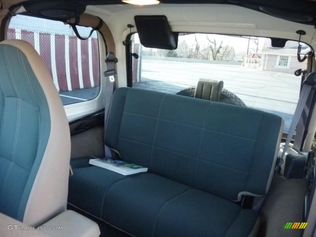 Camel Beige/Dark Green Interior 2002 Jeep Wrangler Sahara 4x4 Photo #41249217