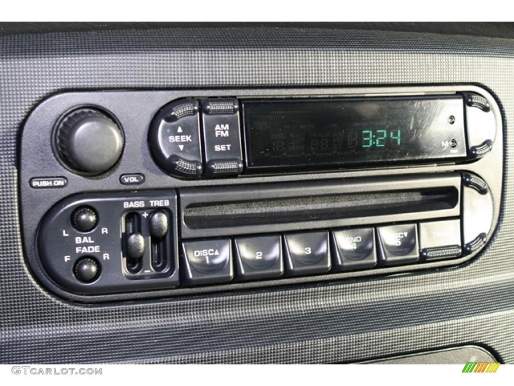 2004 Dodge Ram 3500 SLT Quad Cab 4x4 Controls Photo #41250705