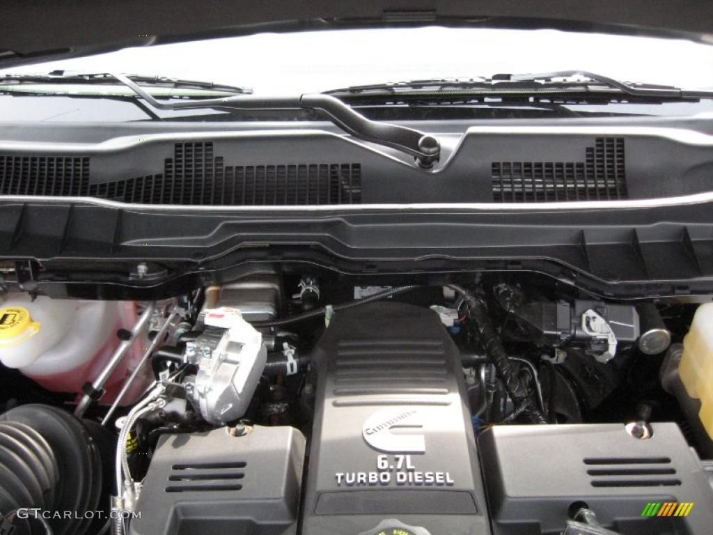 2011 Dodge Ram 3500 HD SLT Crew Cab 4x4 Dually Engine Photos