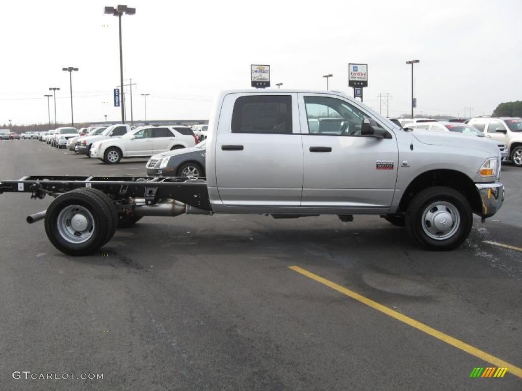Bright Silver Metallic 2011 Dodge Ram 3500 HD Laramie Crew Cab 4x4 Chassis Exterior Photo #41253461