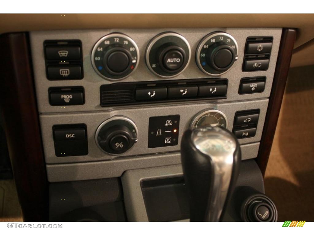 2003 Land Rover Range Rover HSE Controls Photo #41255325