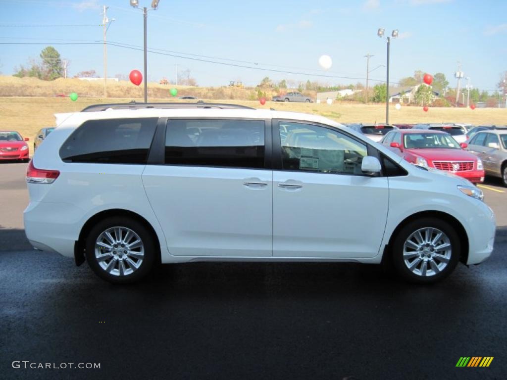 2011 Sienna Limited - Super White / Light Gray photo #2