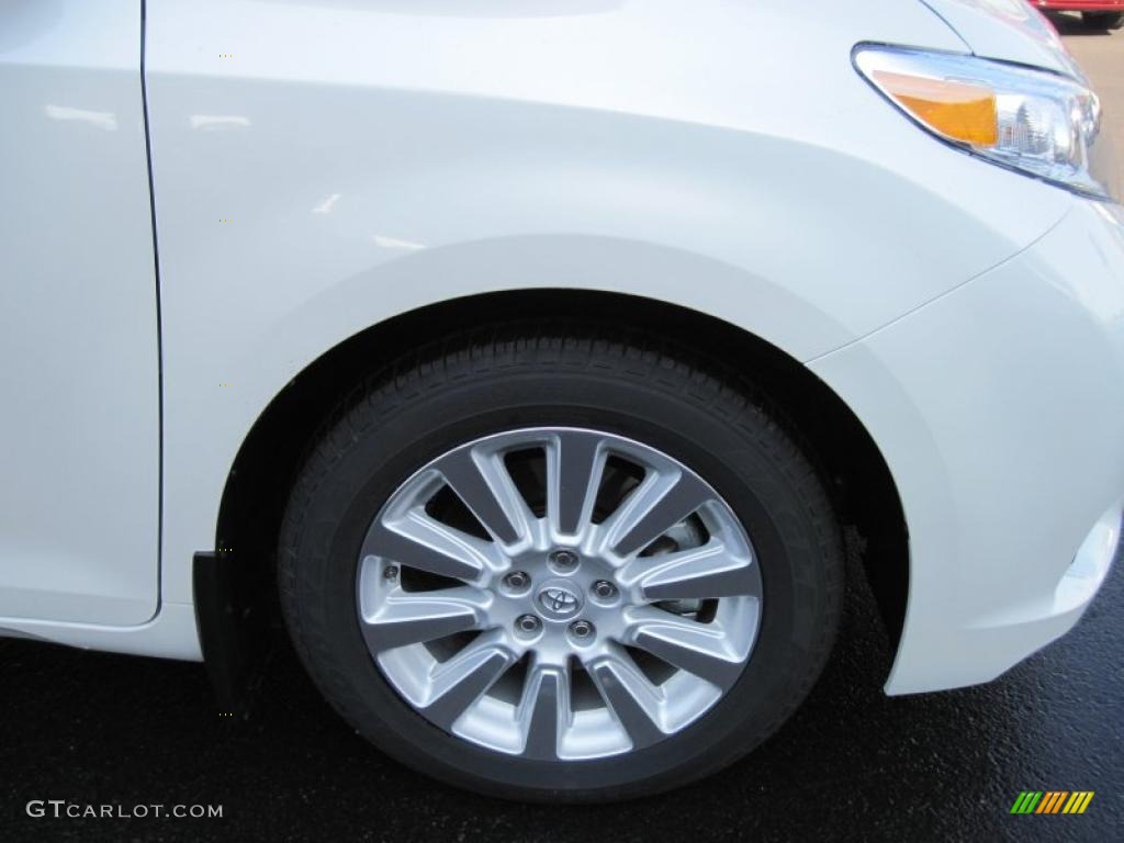 2011 Toyota Sienna Limited Wheel Photo #41255557