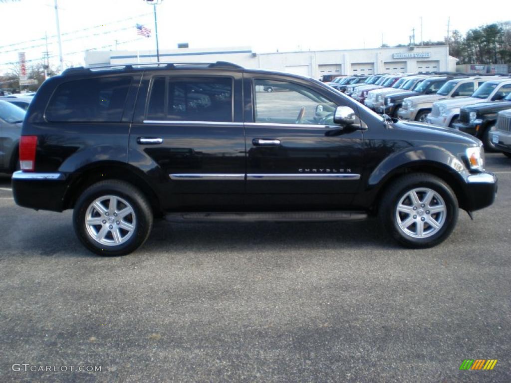Brilliant Black Crystal Pearl 2007 Chrysler Aspen Limited 4WD Exterior Photo #41257937