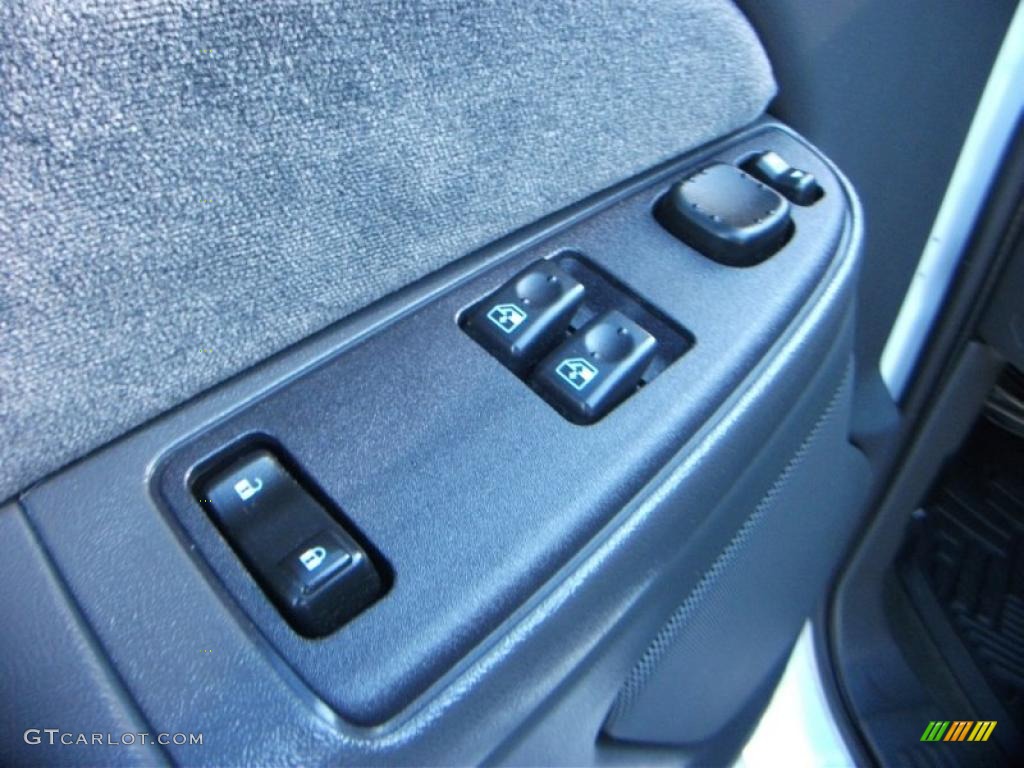 2003 Silverado 1500 Z71 Extended Cab 4x4 - Summit White / Medium Gray photo #7