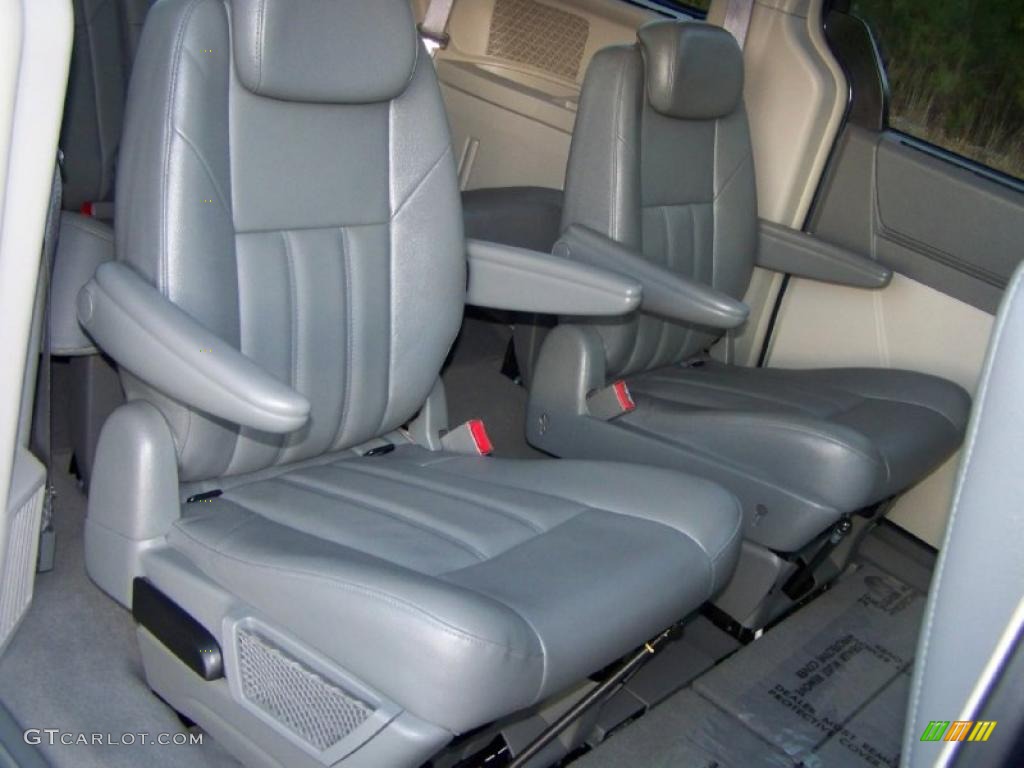 2008 Town & Country Touring Signature Series - Modern Blue Pearlcoat / Medium Slate Gray/Light Shale photo #33