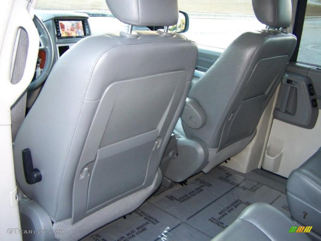 2008 Town & Country Touring Signature Series - Modern Blue Pearlcoat / Medium Slate Gray/Light Shale photo #35