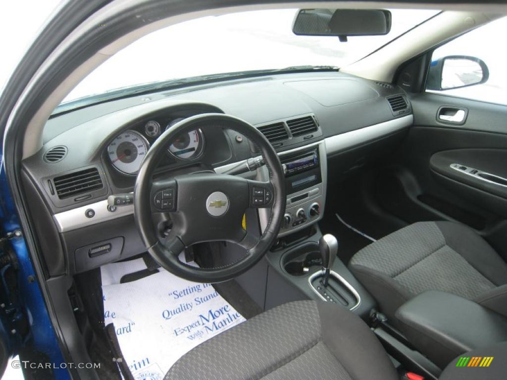 Ebony Interior 2005 Chevrolet Cobalt LS Coupe Photo #41262561