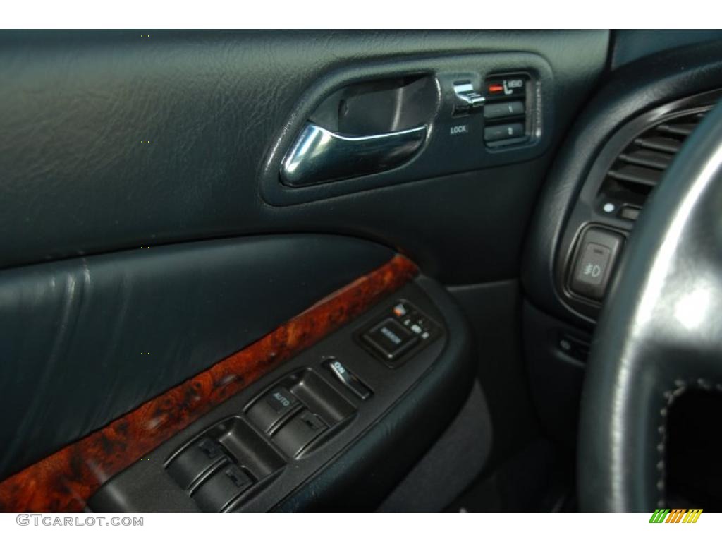 2002 Acura TL 3.2 Controls Photo #41263081