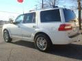 2007 White Chocolate Tri-Coat Lincoln Navigator Ultimate  photo #4