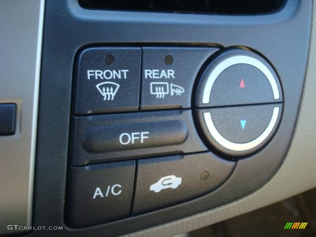 2010 Acura RDX SH-AWD Technology Controls Photo #41265417