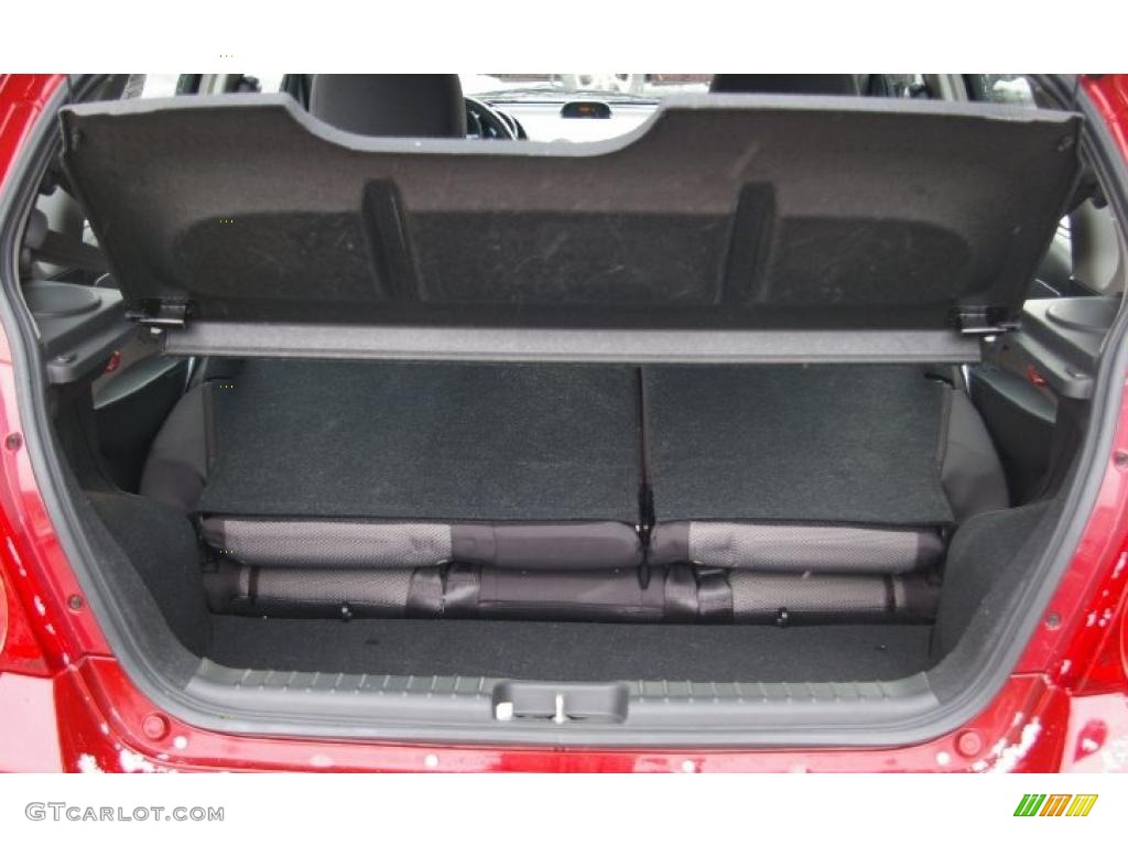 2009 Pontiac G3 Standard G3 Model Trunk Photo #41265997