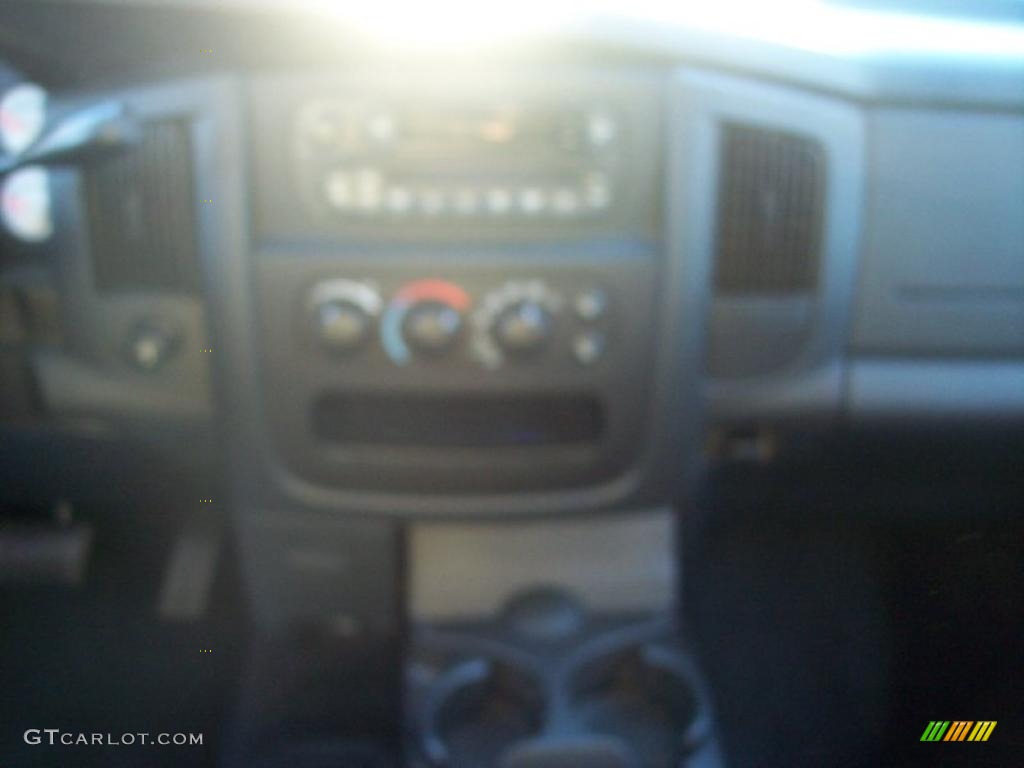 2005 Ram 1500 SLT Quad Cab 4x4 - Deep Molten Red Pearl / Dark Slate Gray photo #28