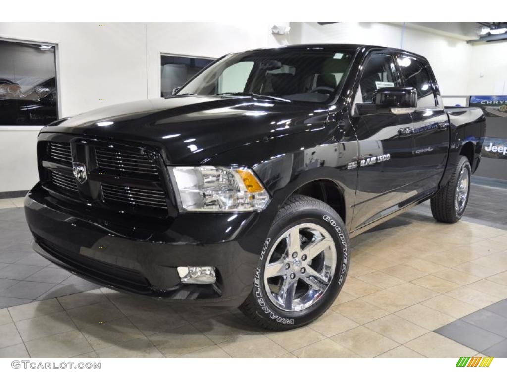 2011 Ram 1500 Sport Crew Cab - Brilliant Black Crystal Pearl / Dark Slate Gray photo #2