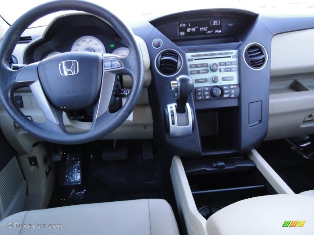2009 Honda Pilot LX Gray Dashboard Photo #41267857
