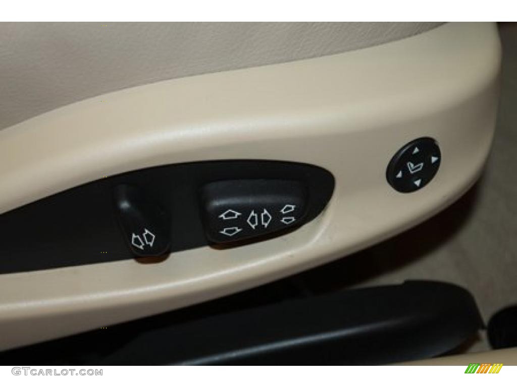 2004 3 Series 330i Coupe - Jet Black / Sand photo #39