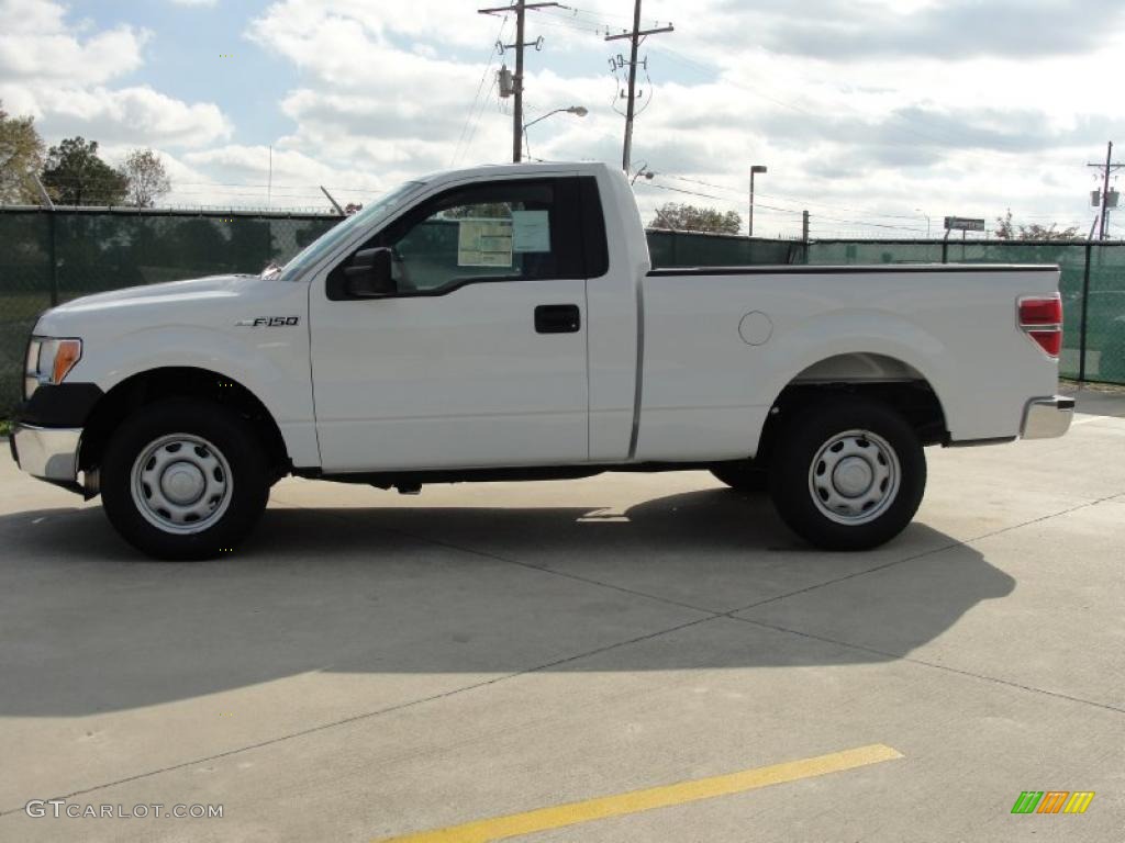 Oxford White 2010 Ford F150 XL Regular Cab Exterior Photo #41270669