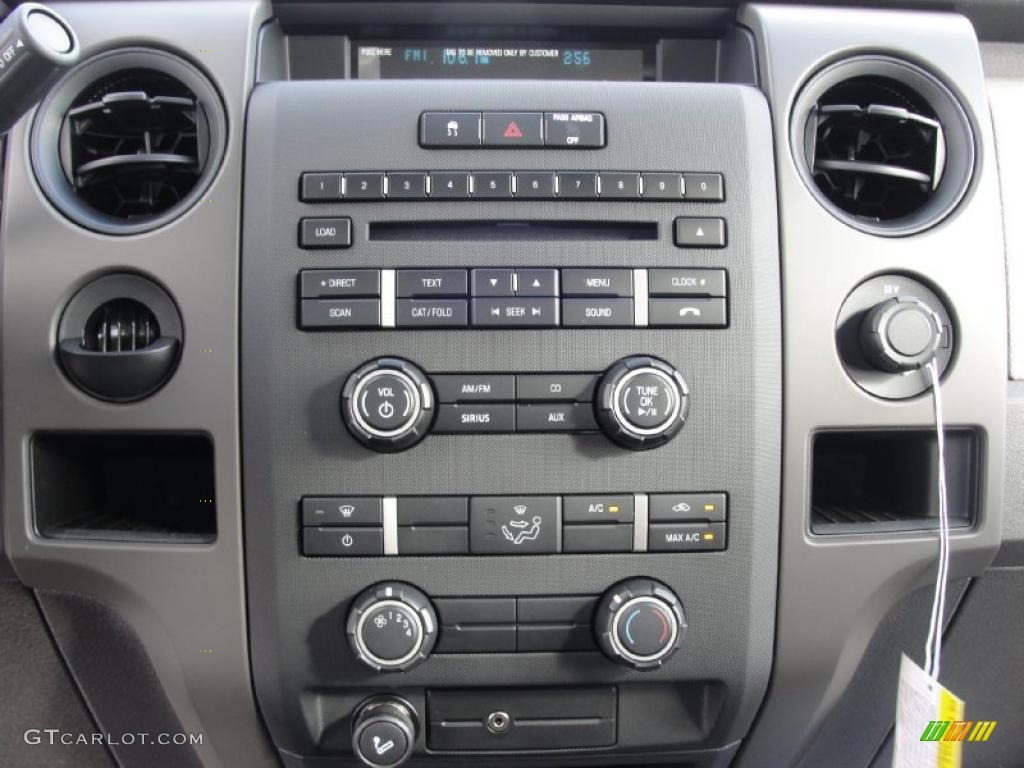 2010 Ford F150 XL Regular Cab Controls Photo #41270913