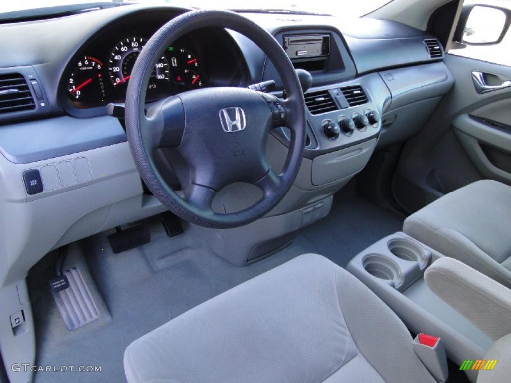 Gray Interior 2005 Honda Odyssey LX Photo #41271049
