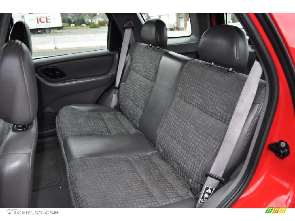 Medium Graphite Interior 2002 Ford Escape XLS V6 4WD Photo #41275541