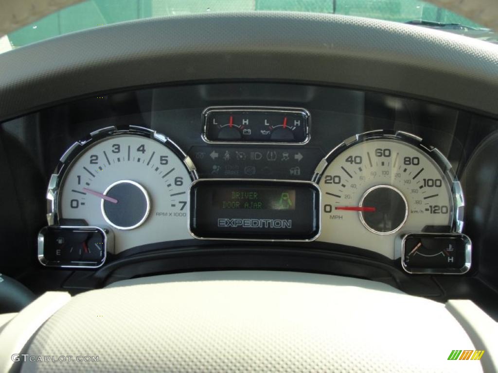 2009 Ford Expedition XLT Gauges Photo #41277677