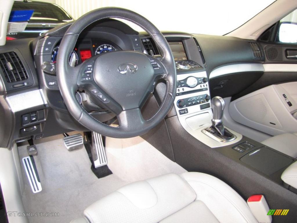 2008 Infiniti G 37 S Sport Coupe Stone Dashboard Photo #41285013
