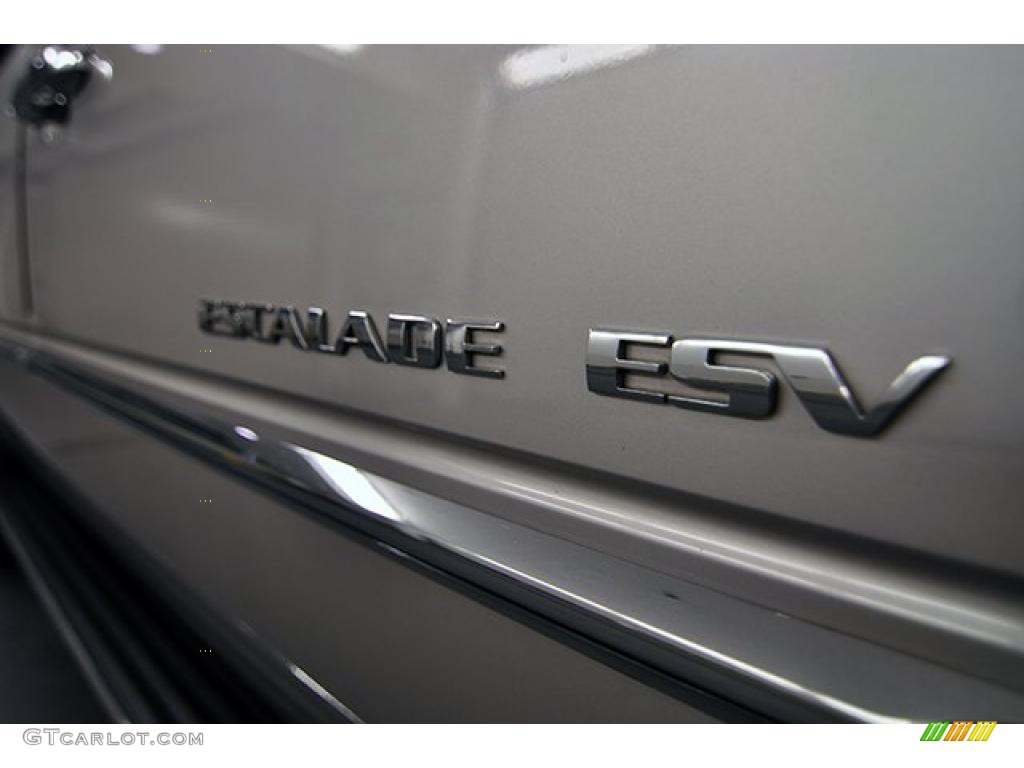 2008 Cadillac Escalade ESV AWD Marks and Logos Photos