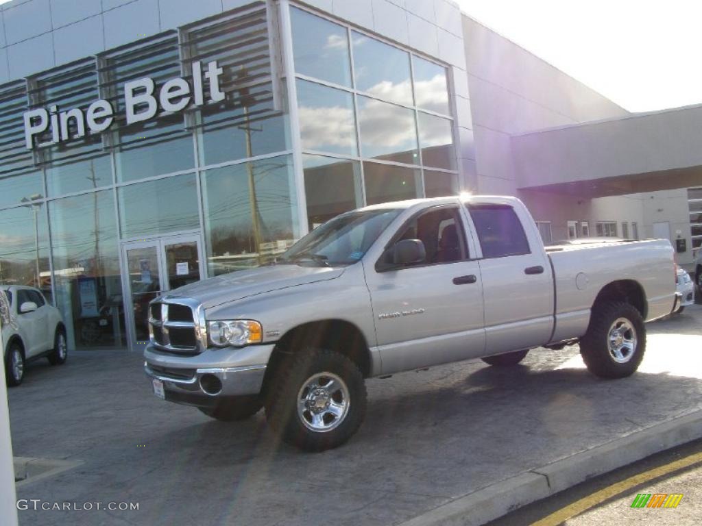 2004 Ram 1500 SLT Quad Cab 4x4 - Bright Silver Metallic / Dark Slate Gray photo #1