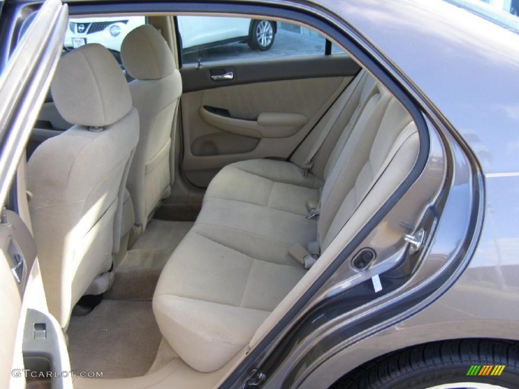 2007 Accord LX V6 Sedan - Carbon Bronze Pearl / Ivory photo #7