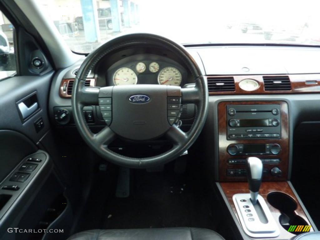 2005 Ford Five Hundred Limited AWD Black Dashboard Photo #41291553