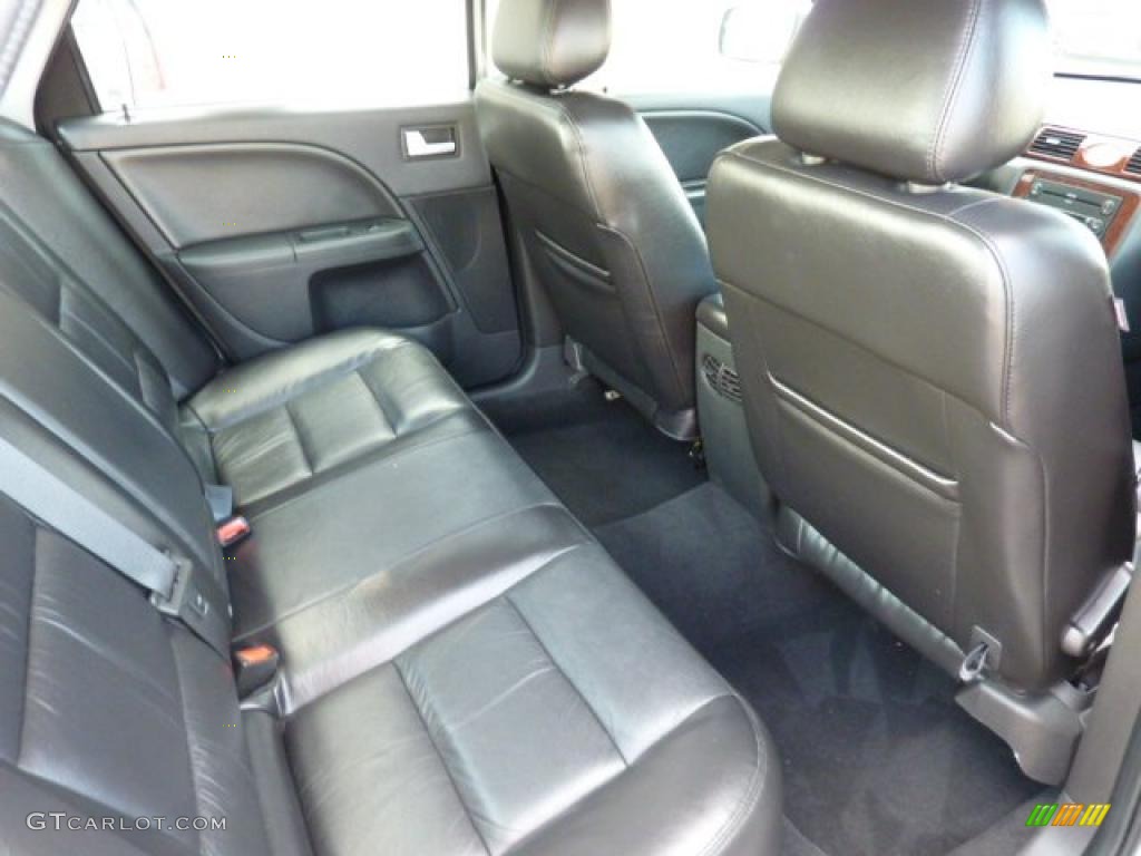 Black Interior 2005 Ford Five Hundred Limited AWD Photo #41291597