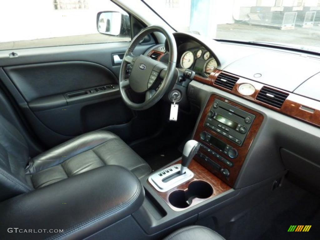 2005 Ford Five Hundred Limited AWD Black Dashboard Photo #41291613