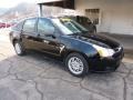 Black - Focus SE Sedan Photo No. 2
