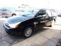 Black - Focus SE Sedan Photo No. 5