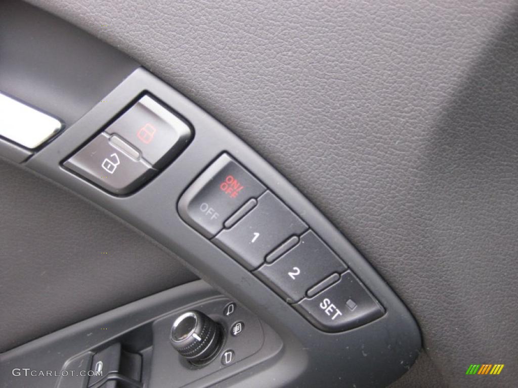 2009 Audi A5 3.2 quattro Coupe Controls Photo #41295966
