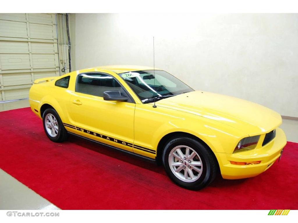2005 Mustang V6 Deluxe Coupe - Screaming Yellow / Dark Charcoal photo #1