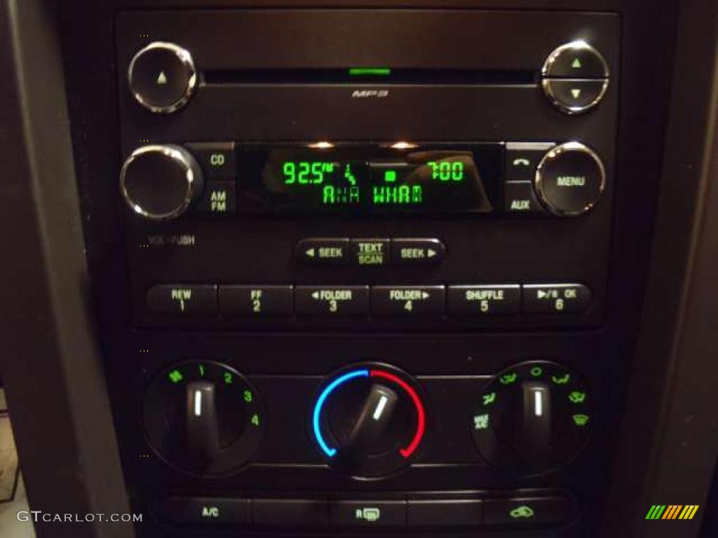 2008 Ford Mustang GT Deluxe Coupe Controls Photo #41301648