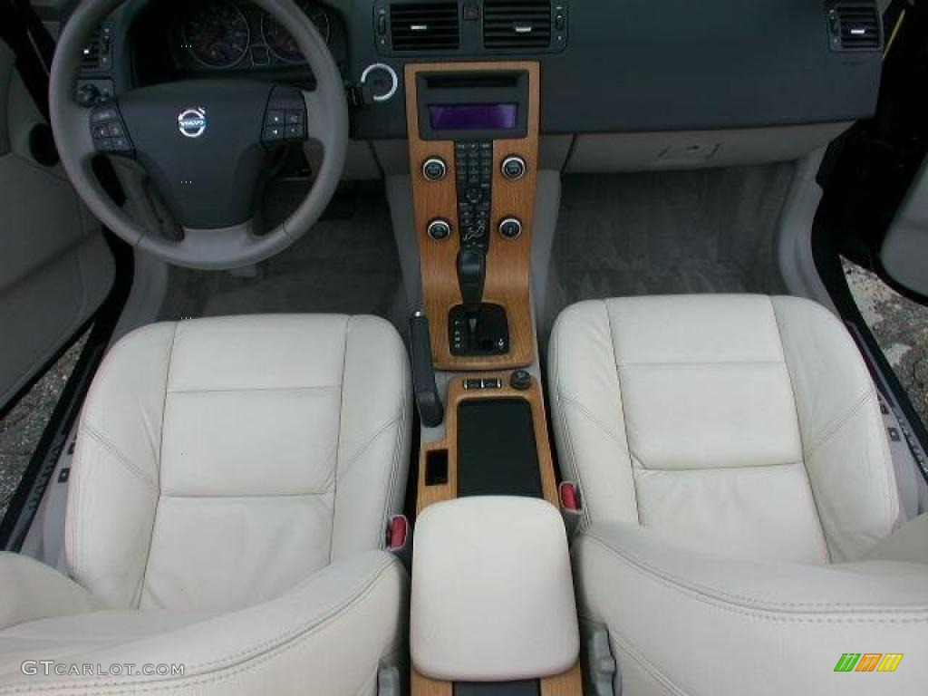Calcite Cream Interior 2008 Volvo C70 T5 Photo #41302405