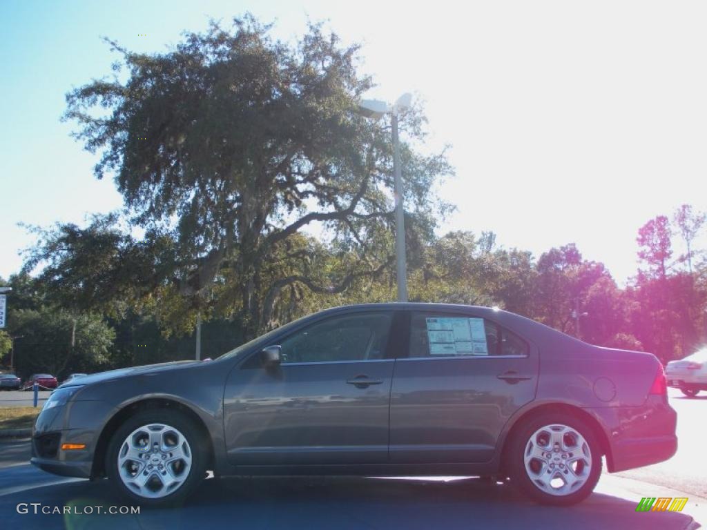 2011 Fusion SE - Sterling Grey Metallic / Charcoal Black photo #2