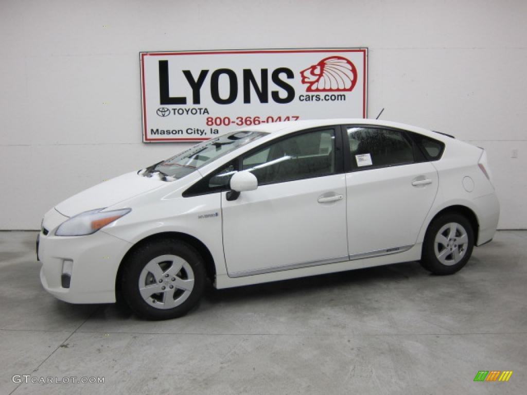 2010 Prius Hybrid IV - Blizzard White Pearl / Bisque photo #1