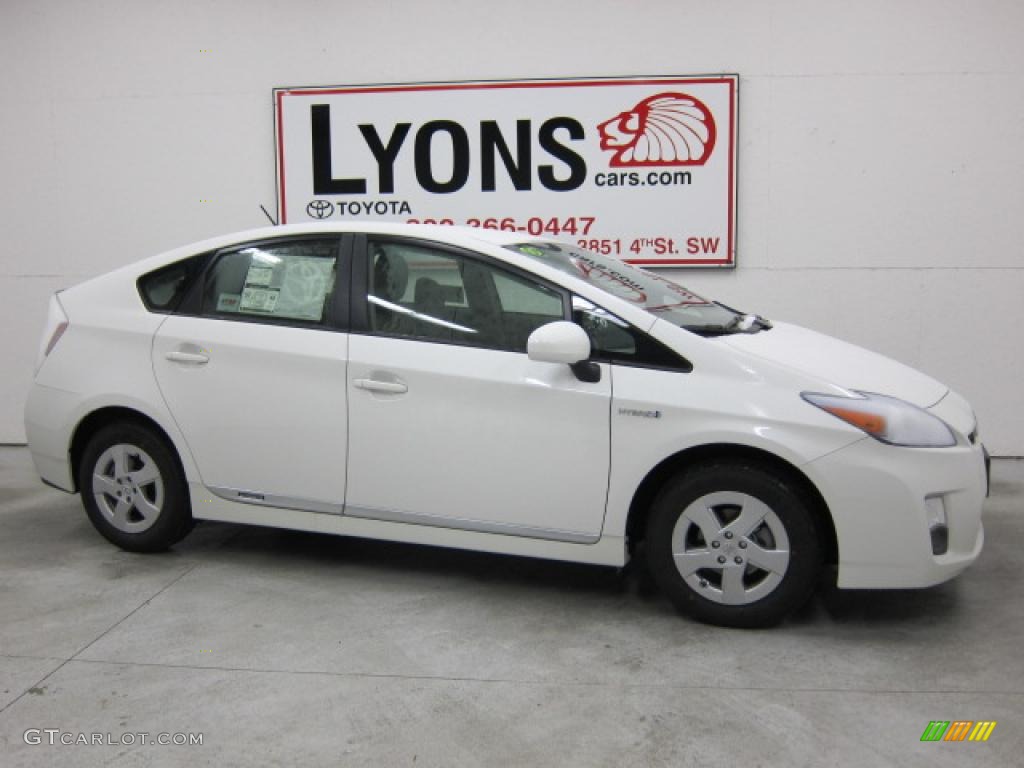 2010 Prius Hybrid IV - Blizzard White Pearl / Bisque photo #2