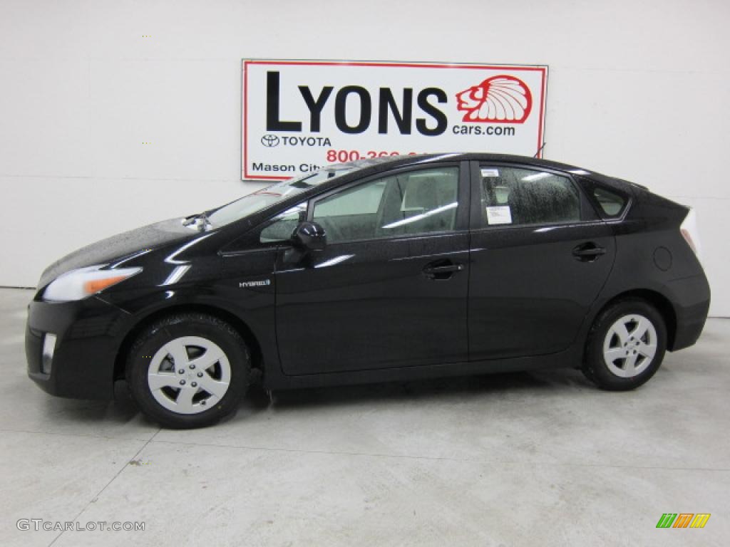 2010 Prius Hybrid IV - Black / Misty Gray photo #1
