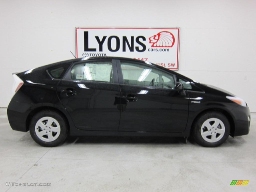 2010 Prius Hybrid IV - Black / Misty Gray photo #2