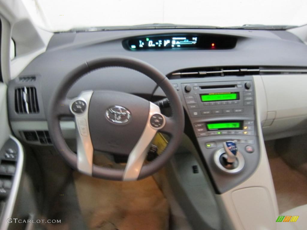 2010 Prius Hybrid IV - Black / Misty Gray photo #12