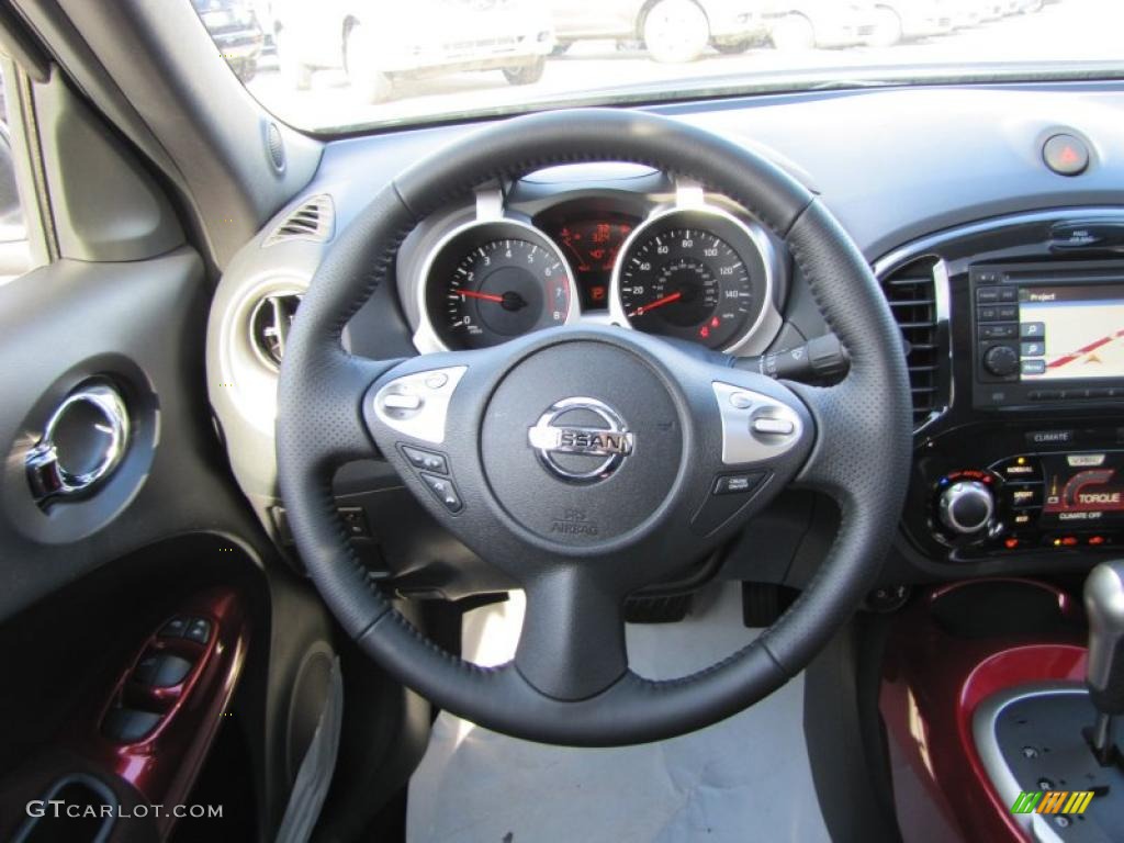 2011 Nissan Juke SV Black/Red w/Red Trim Steering Wheel Photo #41305153