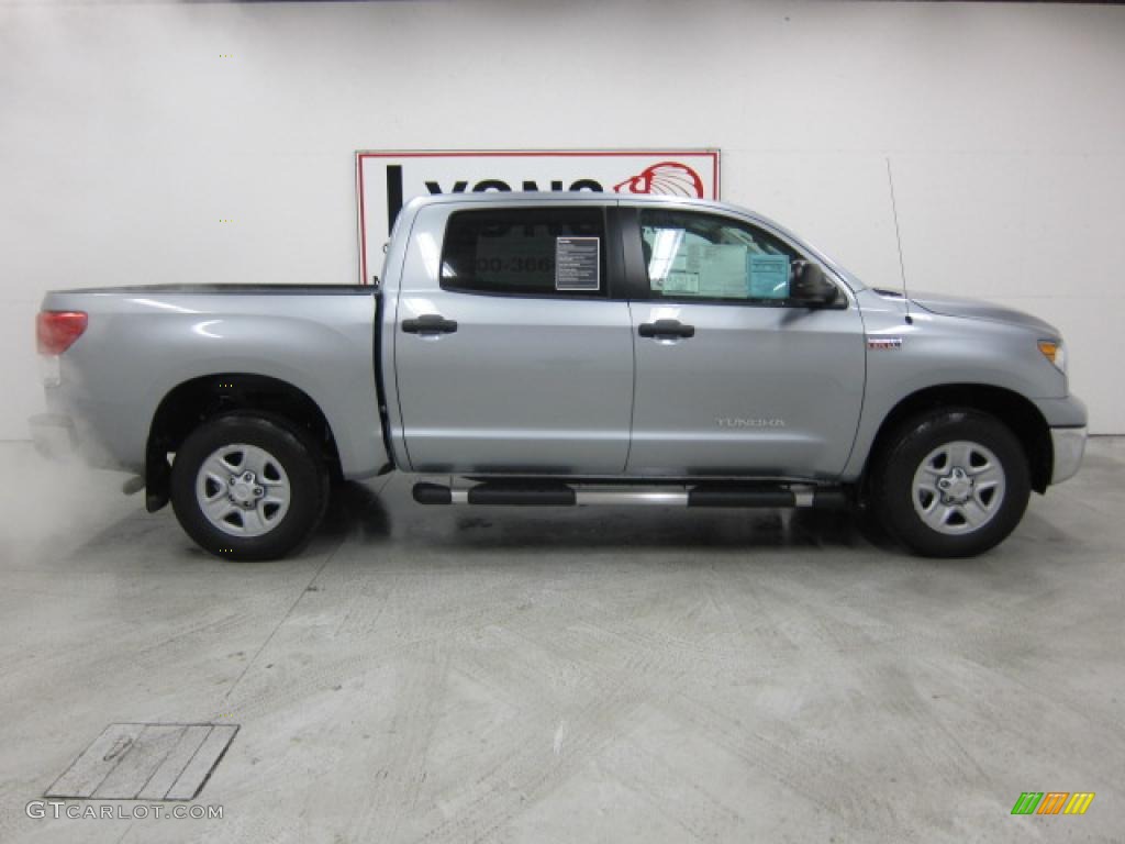 2011 Tundra CrewMax 4x4 - Silver Sky Metallic / Graphite Gray photo #2